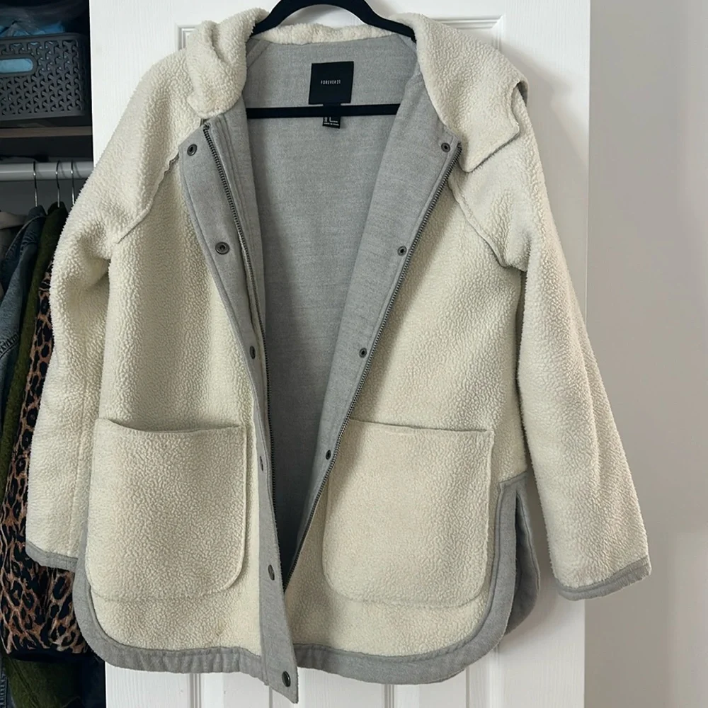 Fleece jacket - Picture 1 of 2